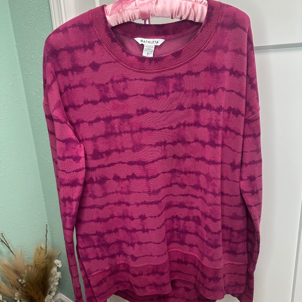 Athleta Coaster Plum Sweatshirt Small Long Sleeve Fleece Lining tie dye purple